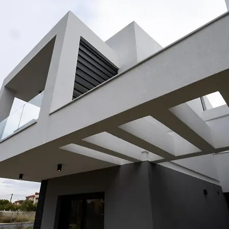 Iris * Nikiti (Sithonia)